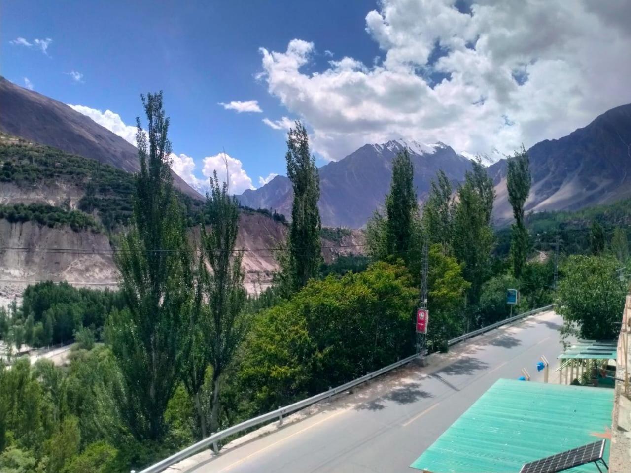 Ganish Inn Hunza Karimabad  Exterior foto