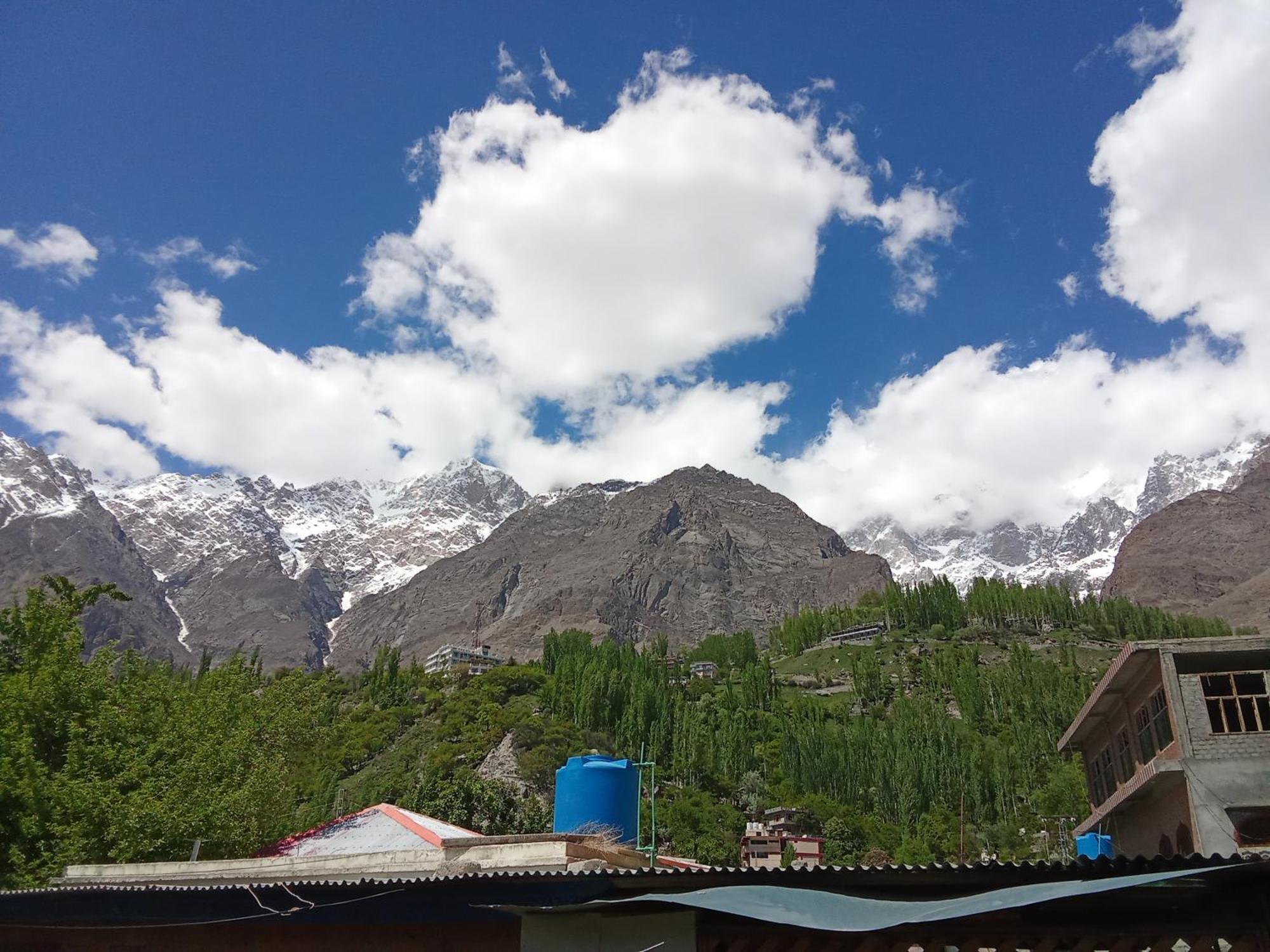 Ganish Inn Hunza Karimabad  Exterior foto